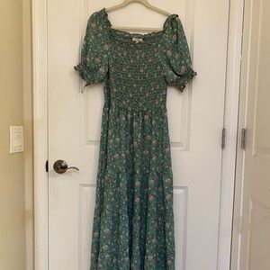 Green and white floral maxi dress size M